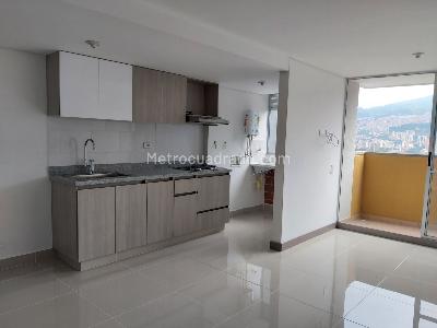 Apartamento de 3 alcobas en venta en Machado, Bello, 61 m² · foto 5 de 12
