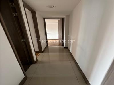 Apartamento de 2 alcobas en venta en Laureles, Medellín, 48 m² · foto 13 de 17