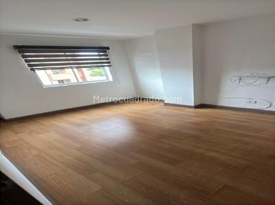 Apartamento de 2 alcobas en venta en Laureles, Medellín, 48 m² · foto 3 de 17