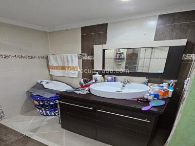 Apartamento de 3 alcobas en venta en Laureles, Medellín, 80 m² · foto 11 de 20