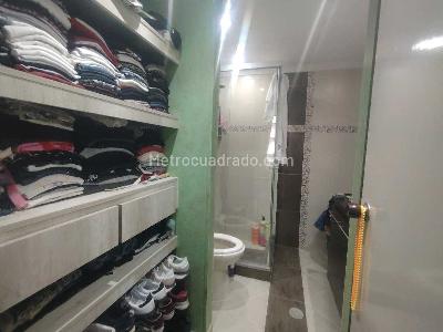 Apartamento de 3 alcobas en venta en Laureles, Medellín, 80 m² · foto 18 de 20