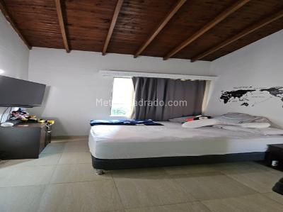Apartamento de 3 alcobas en venta en Laureles, Medellín, 80 m² · foto 4 de 20