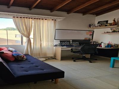 Apartamento de 3 alcobas en venta en Laureles, Medellín, 80 m² · foto 8 de 20