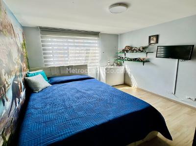 Apartamento de 3 alcobas en venta en Cordoba, Medellín, 78 m² · foto 6 de 17