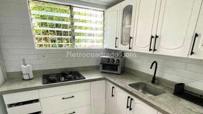 Casa de 3 alcobas en venta en Calasanz, Medellín, 130 m² · foto 4 de 6