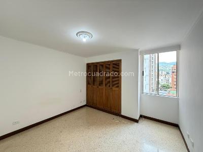 Apartamento en venta en Laureles, Medellín · foto 4 de 20