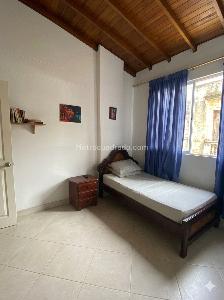 Apartamento de 3 alcobas en venta en Villa Hermosa, Medellín, 57 m² · foto 2 de 16