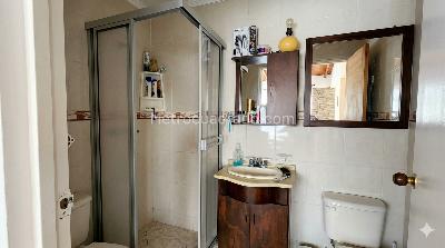 Apartamento de 3 alcobas en venta en Villa Hermosa, Medellín, 57 m² · foto 4 de 16