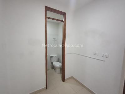 Apartamento de 3 alcobas en venta en Laureles, Medellín, 132 m² · foto 11 de 20
