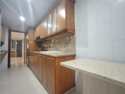 Apartamento de 3 alcobas en venta en Laureles, Medellín, 132 m² · foto 13 de 20