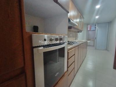 Apartamento de 3 alcobas en venta en Laureles, Medellín, 132 m² · foto 5 de 20