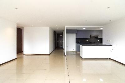 Apartamento de 3 alcobas en venta en Los Balsos 2, Medellín, 116 m² · foto 3 de 12
