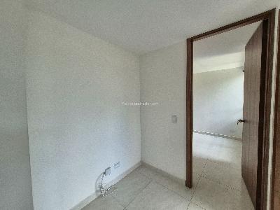 Apartamento de 3 alcobas en venta en San Gabriel, Bello, 51 m² · foto 16 de 20