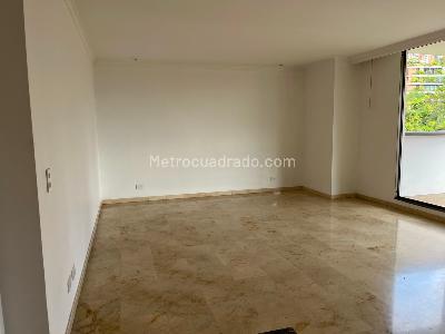 Apartamento de 2 alcobas en venta en El Poblado, Medellín, 125 m² · foto 6 de 20