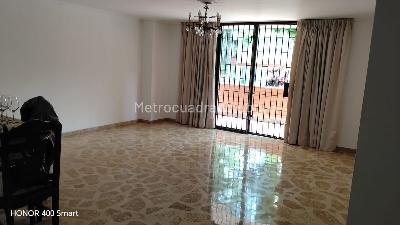 Apartamento en venta en Laureles Nogal, Medellín · foto 3 de 20