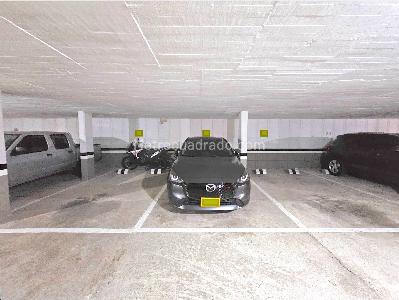 Apartamento de 3 alcobas en venta en Laureles, Medellín, 224 m² · foto 4 de 20
