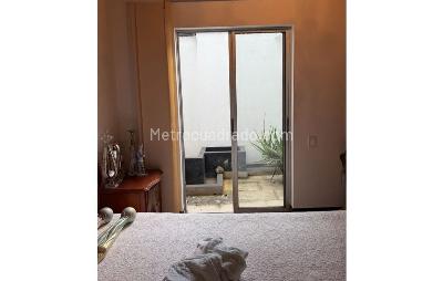 Casa de 5 alcobas en venta en Estadio, Medellín, 252 m² · foto 10 de 15