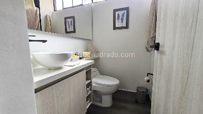Apartamento de 2 alcobas en venta en El Poblado, Medellín, 109 m² · foto 12 de 20