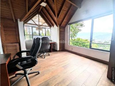 Casa de 5 alcobas en venta en Poblado Los Balsos, Medellín, 261 m² · foto 5 de 20