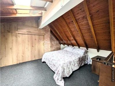 Casa de 5 alcobas en venta en Poblado Los Balsos, Medellín, 261 m² · foto 7 de 20