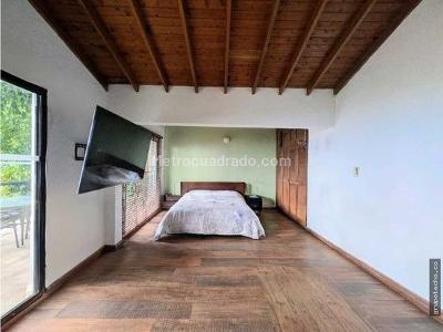 Casa de 5 alcobas en venta en Poblado Los Balsos, Medellín, 261 m² · foto 11 de 20