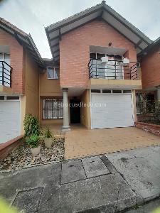 Casa de 4 alcobas en venta en Rionegro, Rionegro, 130 m² · foto 2 de 14