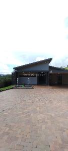 Casa de 4 alcobas en venta en Rionegro, Rionegro, 370 m² · foto 2 de 20