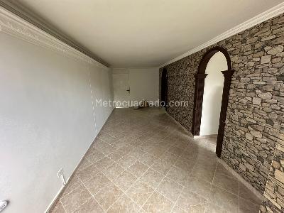 Apartamento en venta en Viviendas Del Sur, Itagüí · foto 2 de 13