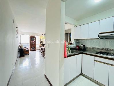 Apartamento en venta en Buenos Aires, Medellín · foto 5 de 14