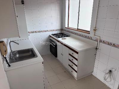 Apartamento de 4 alcobas en venta en La Castellana, Medellín, 100 m² · foto 2 de 16