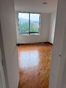 Apartamento de 4 alcobas en venta en La Castellana, Medellín, 100 m² · foto 12 de 16