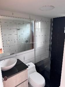 Apartamento de 4 alcobas en venta en La Castellana, Medellín, 100 m² · foto 13 de 16