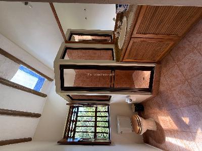 Casa de 5 alcobas en venta en El Higueron, Rionegro, 300 m² · foto 12 de 12