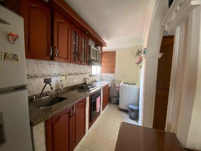 Apartamento de 2 alcobas en venta en Boston, Medellín, 42 m² · foto 2 de 16