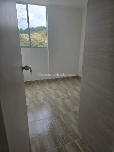 Apartamento de 2 alcobas en venta en El Trapiche, Bello, 55 m² · foto 4 de 8
