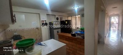 Casa en venta en Villa Hermosa, Medellín, 315 m² · foto 2 de 20