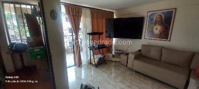 Casa en venta en Villa Hermosa, Medellín, 315 m² · foto 3 de 20