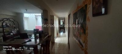 Casa en venta en Villa Hermosa, Medellín, 315 m² · foto 4 de 20