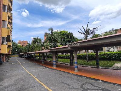 Apartamento de 3 alcobas en venta en Laureles, Medellín, 107 m² · foto 3 de 19