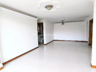 Apartamento de 3 alcobas en venta en Laureles, Medellín, 107 m² · foto 6 de 19