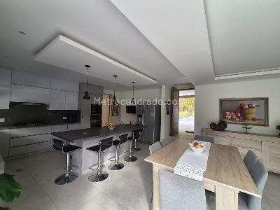Casa de 3 alcobas en venta en Llanogrande, Rionegro, 236 m² · foto 4 de 20