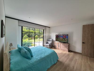 Casa de 3 alcobas en venta en Llanogrande, Rionegro, 236 m² · foto 12 de 20