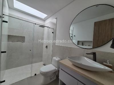 Casa de 3 alcobas en venta en Llanogrande, Rionegro, 236 m² · foto 18 de 20