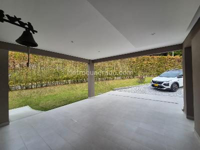 Casa de 3 alcobas en venta en Llanogrande, Rionegro, 236 m² · foto 19 de 20