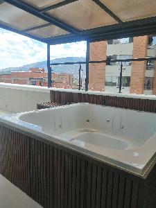 Apartamento de 4 alcobas en venta en La America, Medellín, 200 m² · foto 2 de 11