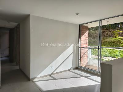 Apartamento en venta en La Cuenca, Envigado · foto 2 de 16