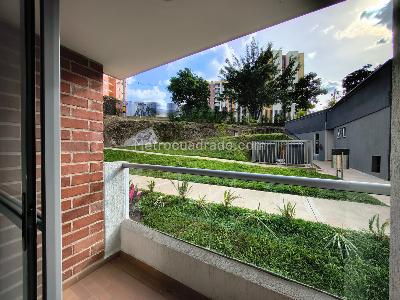 Apartamento en venta en La Cuenca, Envigado · foto 3 de 16
