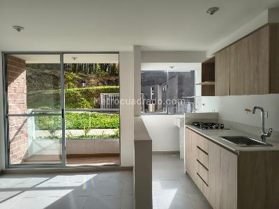 Apartamento en venta en La Cuenca, Envigado · foto 8 de 16