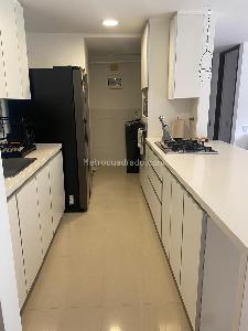 Apartamento en venta en La Calera, Medellín · foto 2 de 18