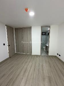 Apartamento de 1 alcoba en venta en Loma Del Escobero, Envigado, 64 m² · foto 7 de 8